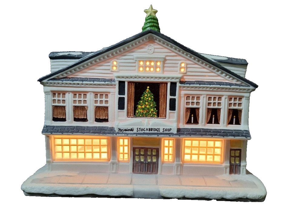 Hawthorne Porchlight “Rockwell’s Studio” Rockwell Christmas In Stockbridge